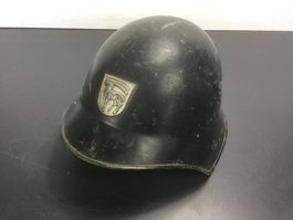 Gebrauchter Helm mit Steinbock Emblem