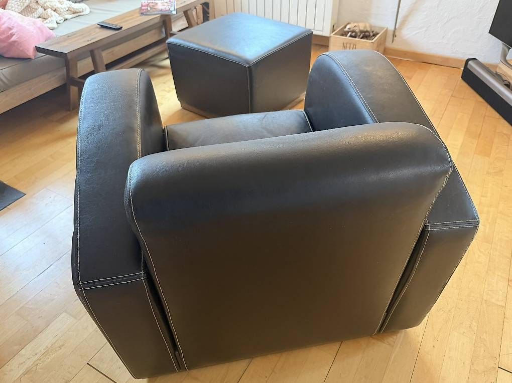 Poltrone: Vintage Ledersessel + Hocker – Usato da Bülach venduto da Anke68 2