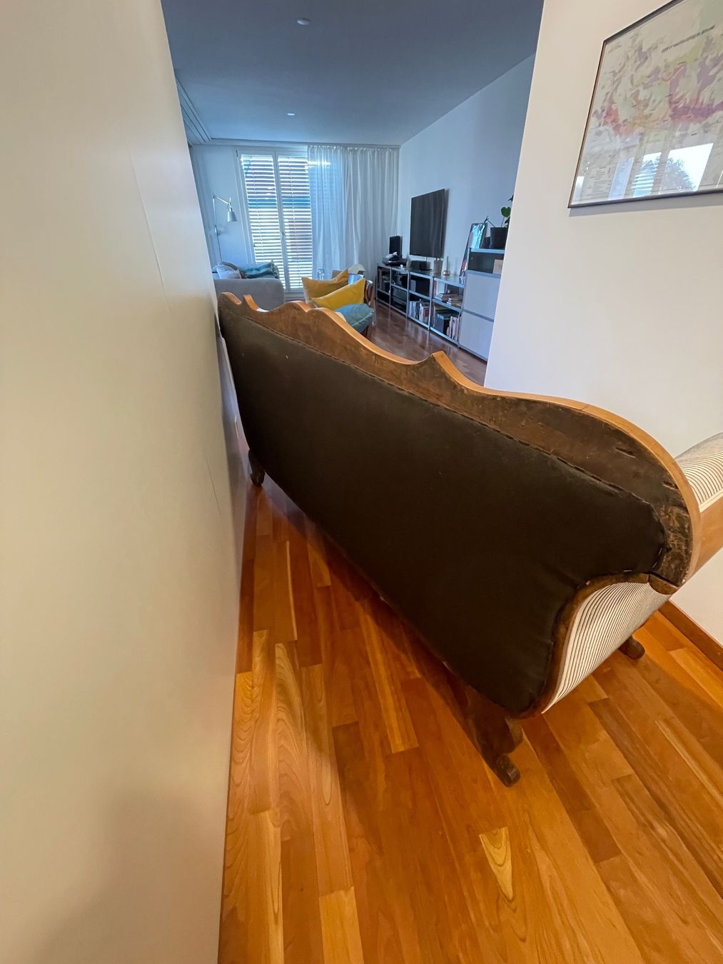 Divani: Biedermeier Sofa restauriert – Usato da Luzern venduto da Txavi 4