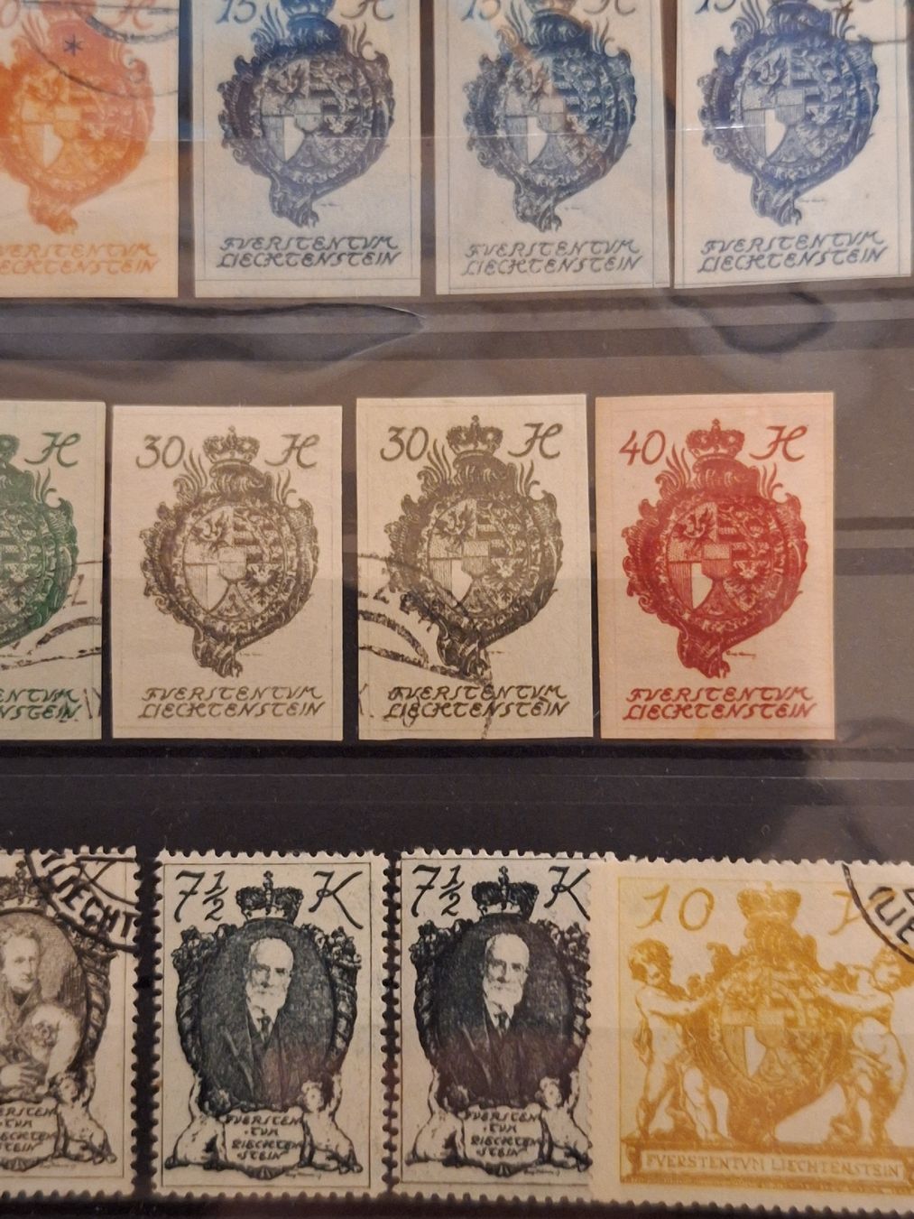 Tous les timbres: Liechtenstein div. Wappenmuster  – D'occasion à Balgach par SIMEON27 4