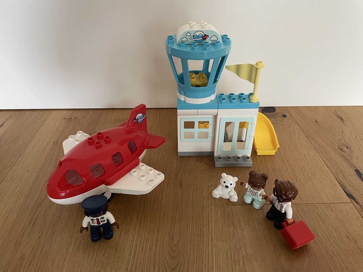 Lego Giocattoli: Lego Duplo 10961Flughafen mit Flugzeug – Usato da Hindelbank venduto da smb19 1