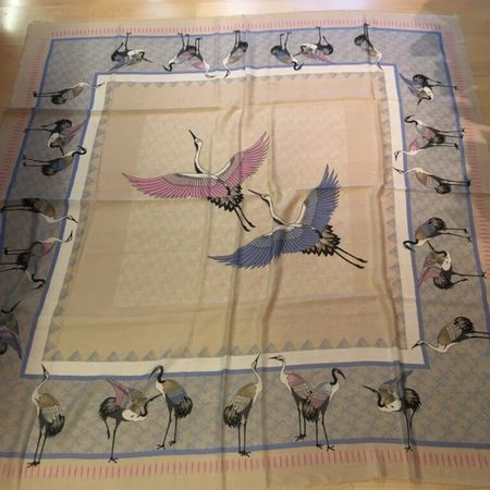 Herzensangelegenheit Foulard Kraniche rosa hellbl 140x140cm