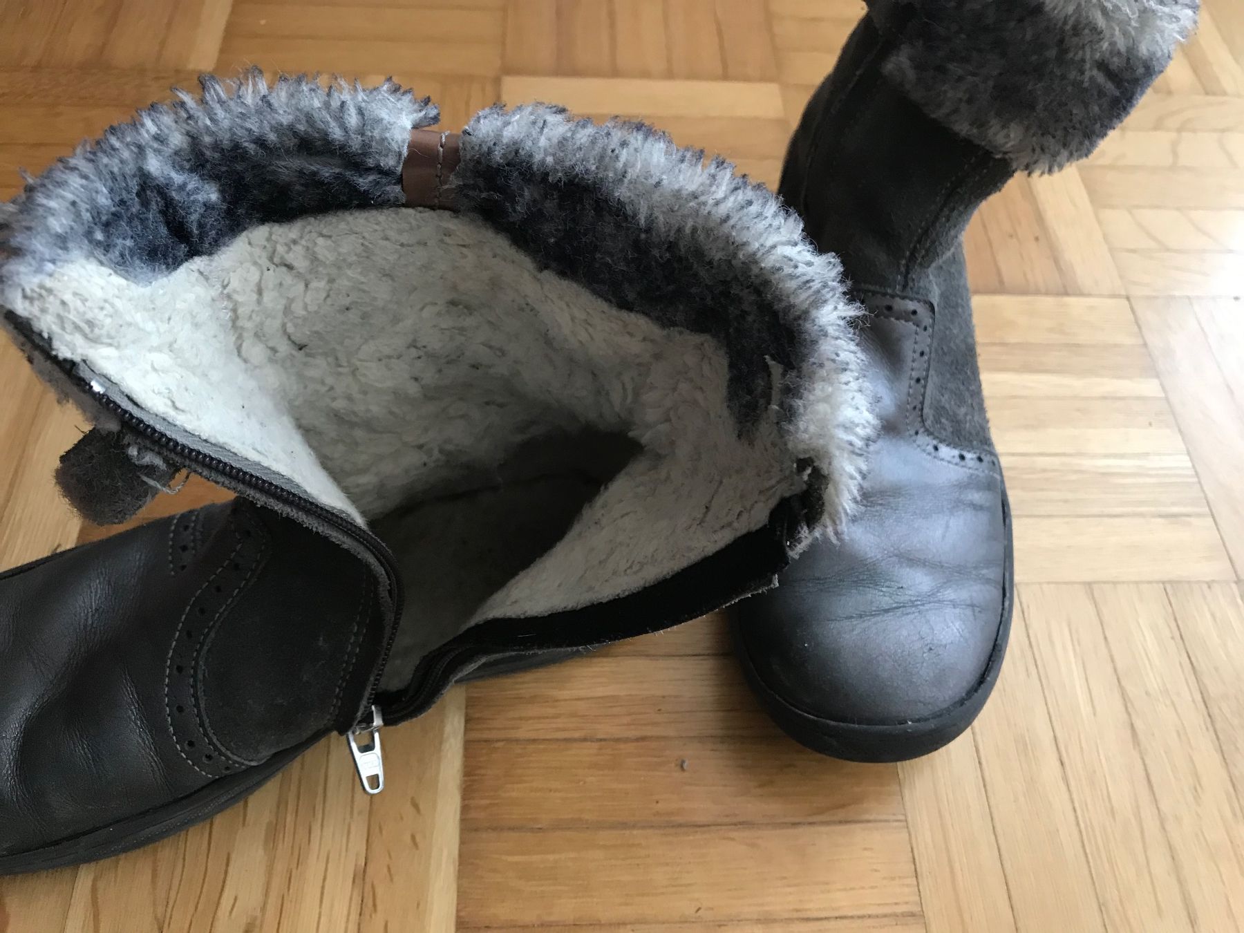 Schuhe für Mädchen: Stiefel Leder Grösse 33 grau – Gebraucht aus Emmenbrücke von Hathor123 6