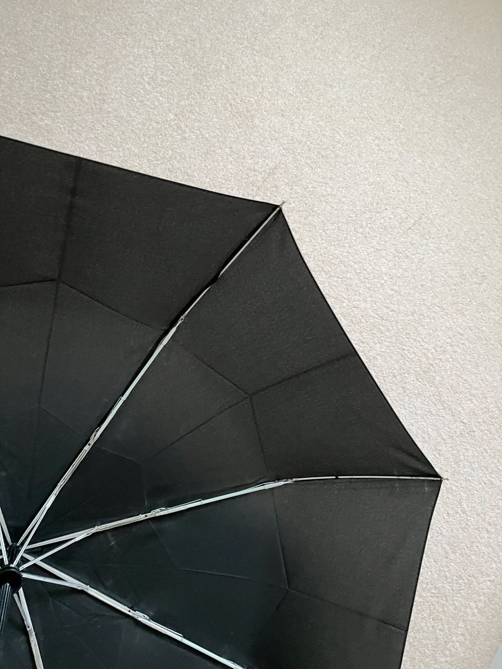 Ombrelli: Regenschirm mit Etui von LIGHTECH - L28cm – Usato da Kilchberg ZH venduto da Simple.Life 3
