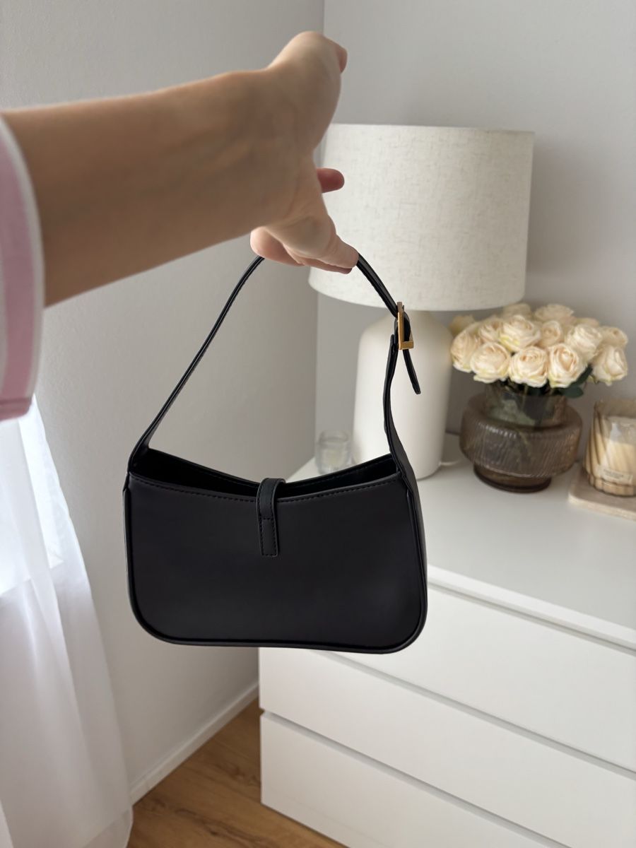 Borse da donna: Bag In Black  – Usato da Horgen venduto da len_qjz9 1