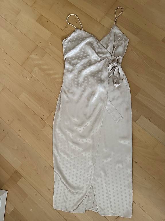Vestiti: Elegante Dress – Usato da Zürich venduto da ram_9k9v 1