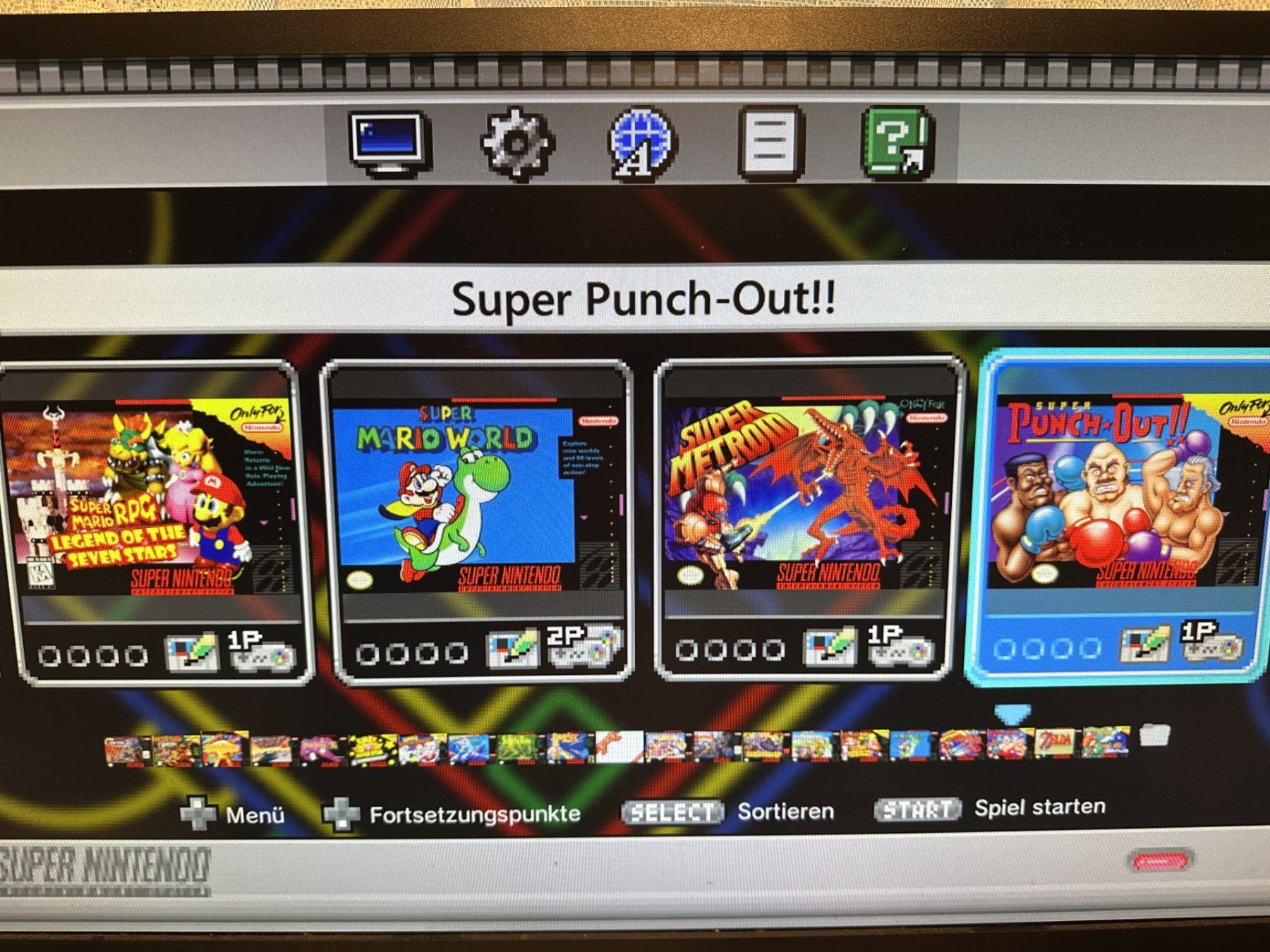Nintendo Konsolen: SNES Classic Mini mit 21 Original & 50+ Rom-Hacked Games – Gebraucht aus Pfäffikon SZ von tph_8qwg 1