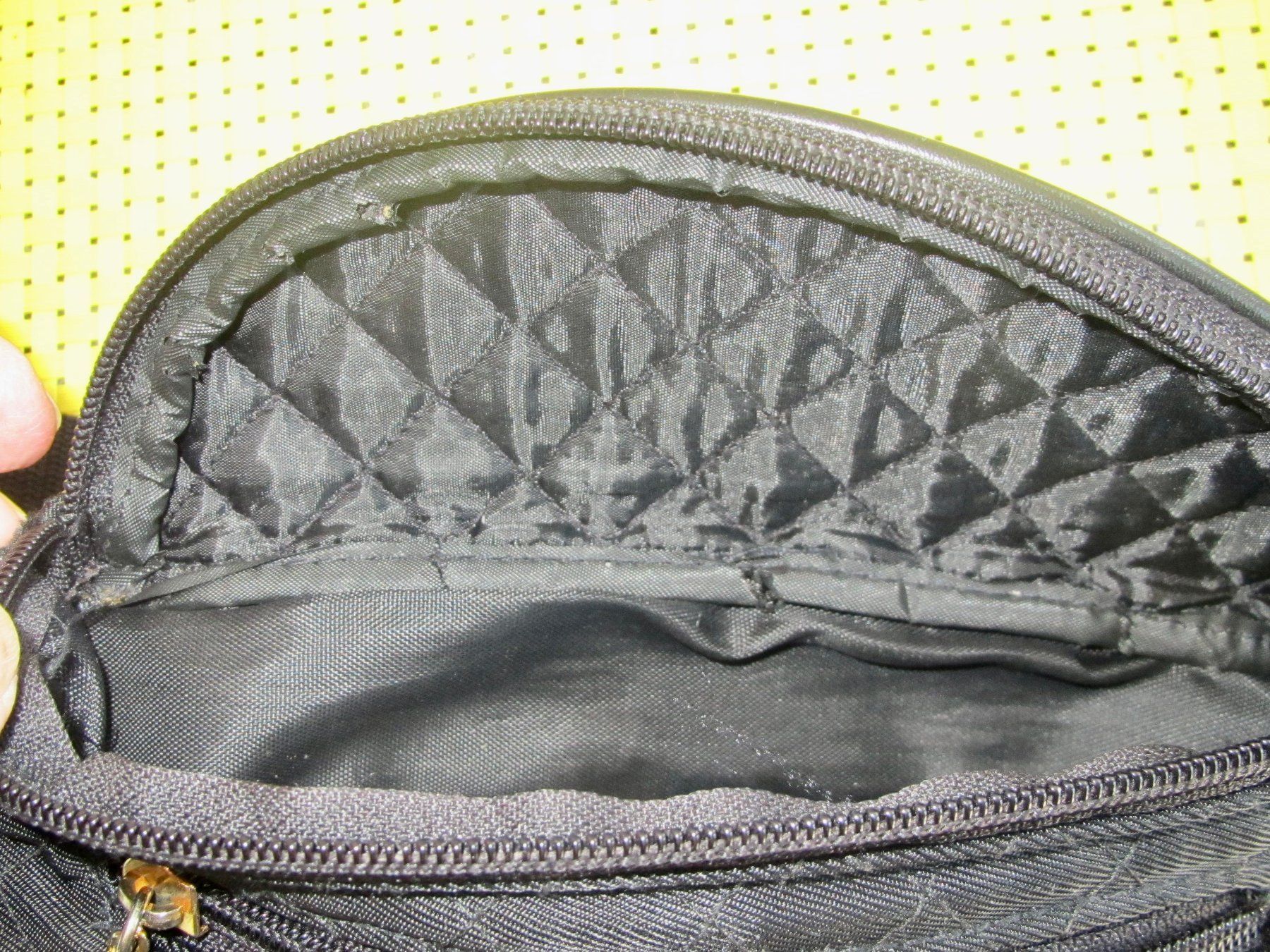 Sacs femmes: SAC BANANE GIOTA – D'occasion à Murten par Selliot 4