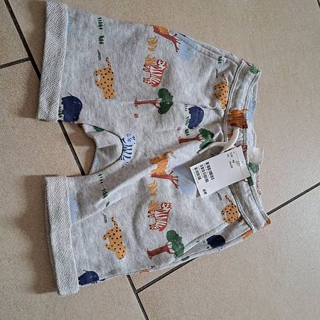 Kurze Baumwollshorts - H & M - Neu - 86