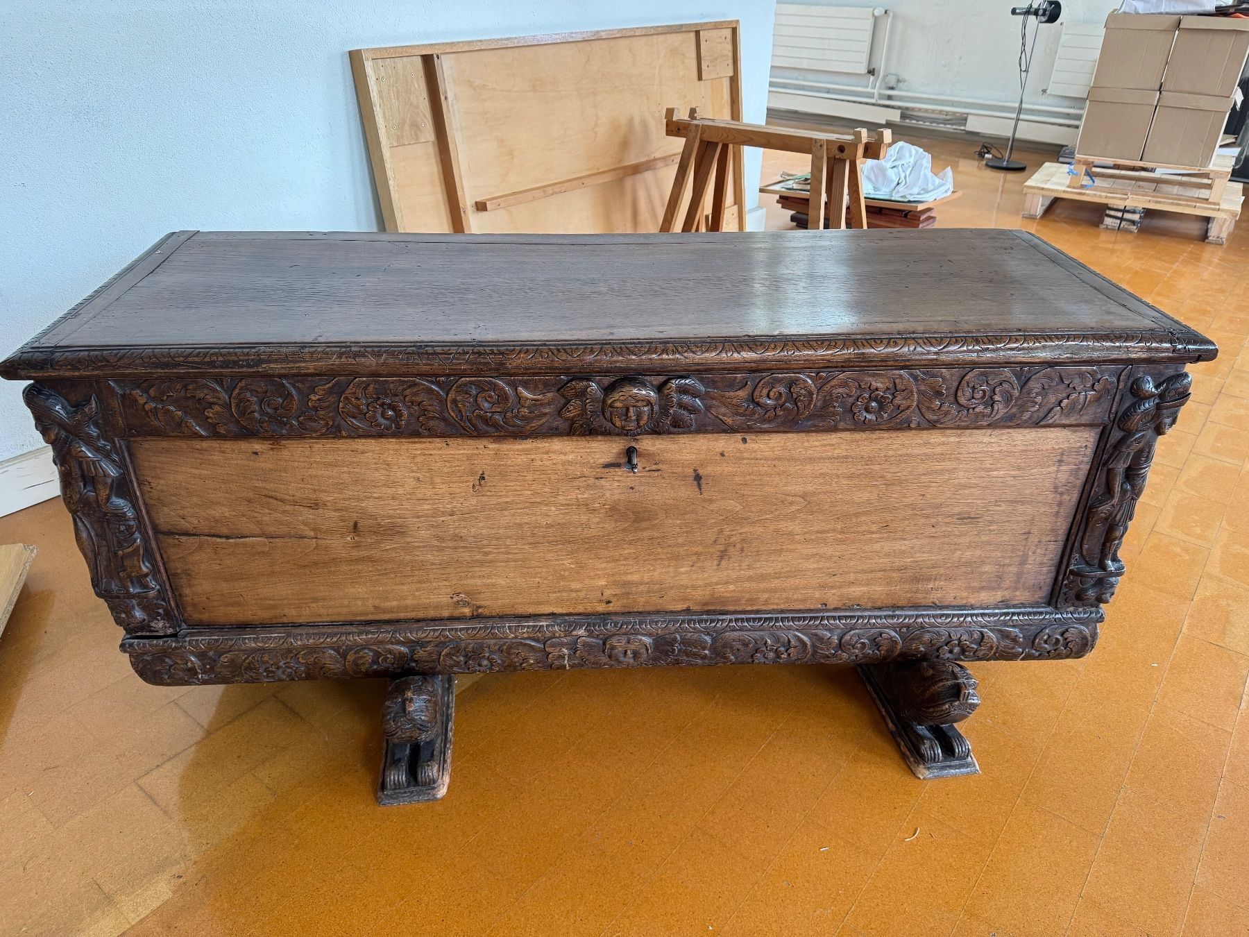 Cassapanche: Rare antike Truhe wohl 17 jhd Renaissance – Usato da Zürich venduto da Zuerich_Seebach