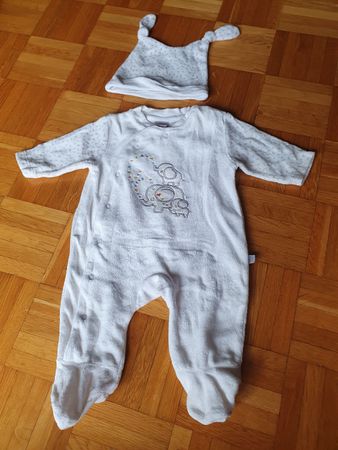 Baby Anzug Einteiler mit Kappe, Plüsch, weiss Grösse 56