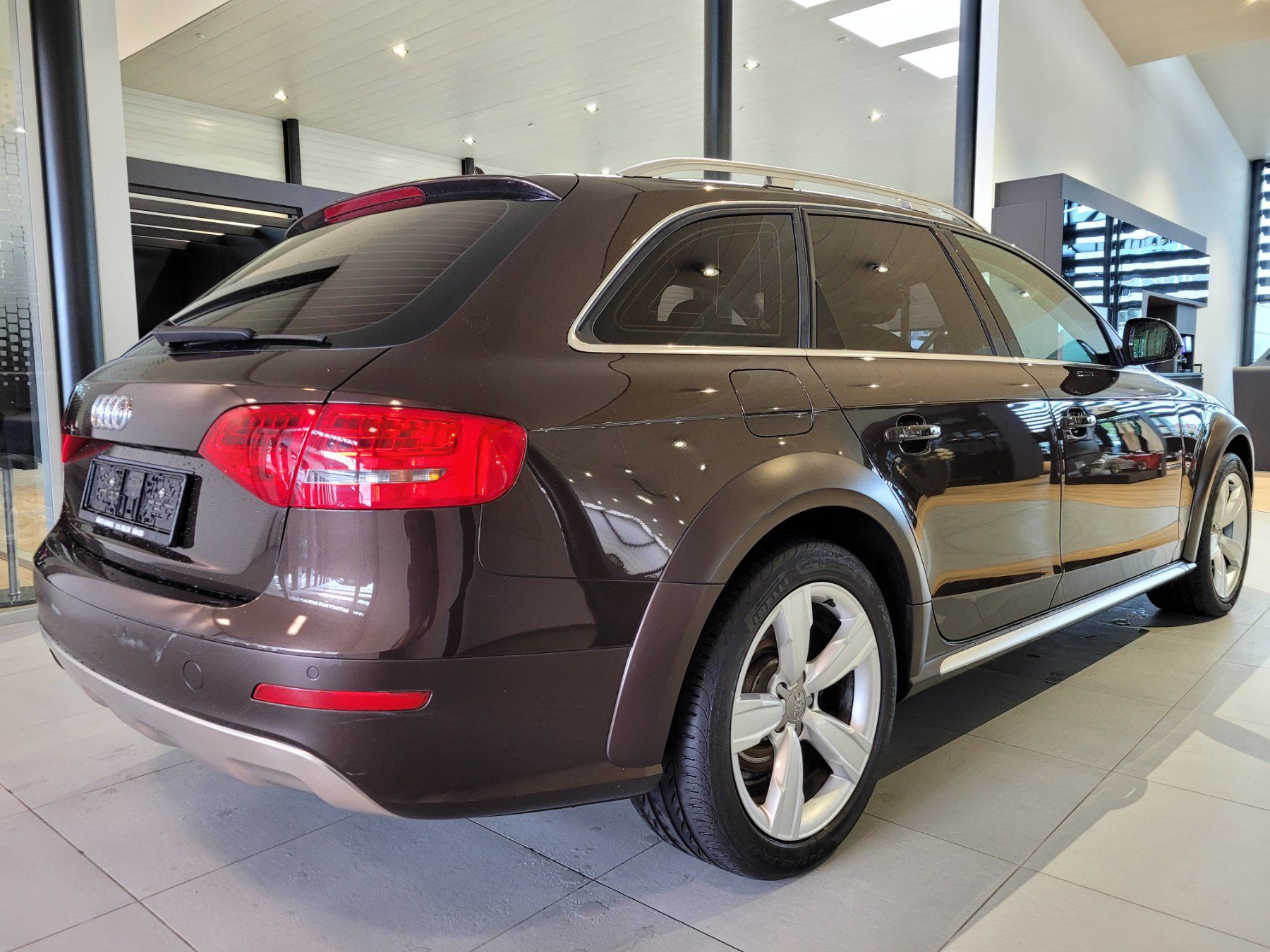 Audi Automobili: Audi A4 Allroad 2.0 TDI – Usato da St. Gallen venduto da HirschAutomobileAG 1