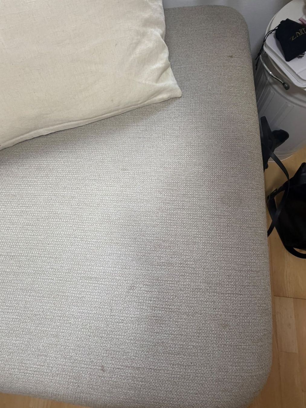 Divani: Ecksofa 270x220 cm gebraucht mit Flecken – Usato da Metzerlen venduto da Susii80 5