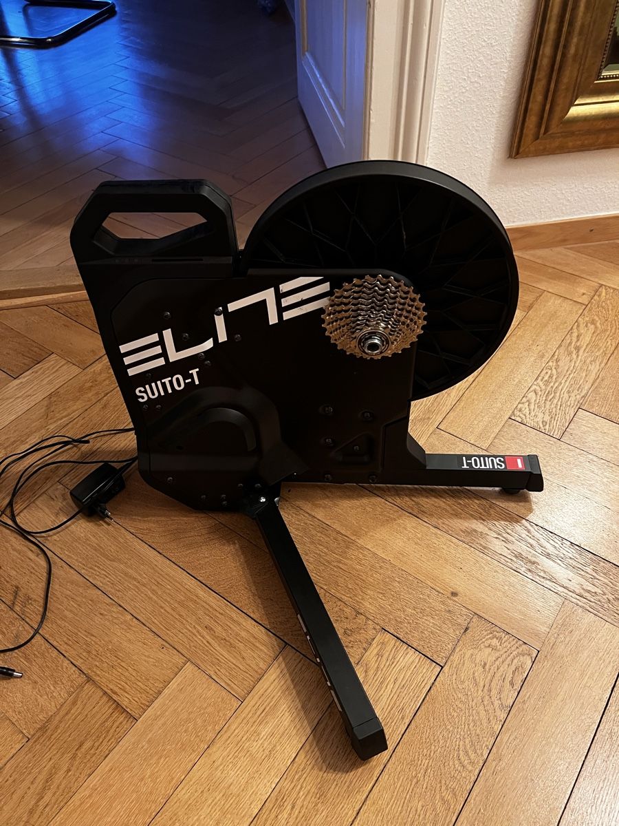 Hometrainer: Indoor Rolle Elite Suito T – Gebraucht aus Basel von Zuccarello