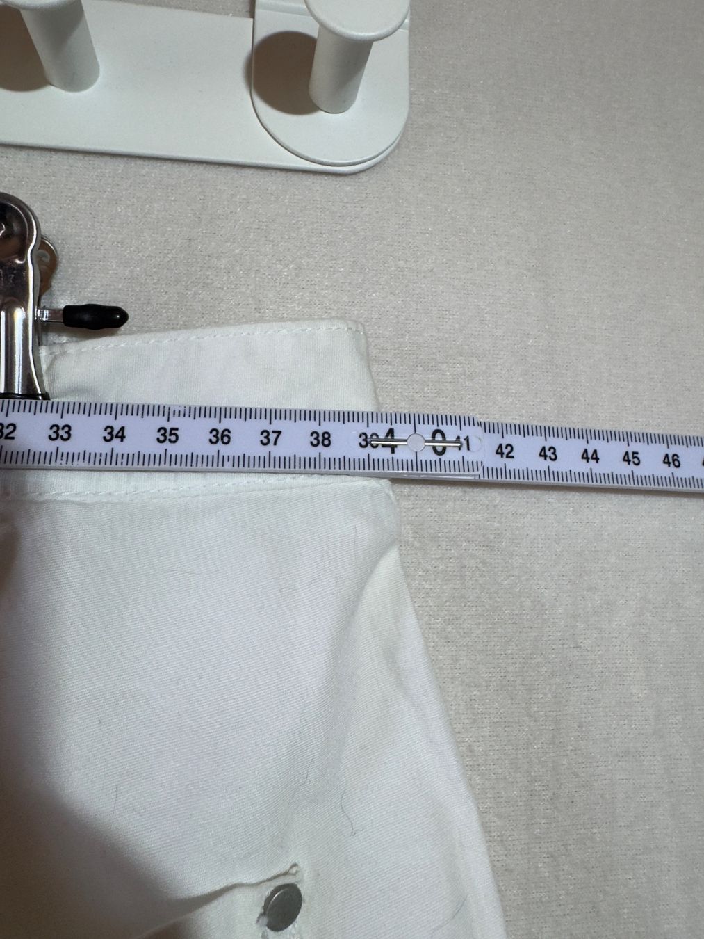 Pantaloni: Weisse Hose ca Gr. M – Usato da Grosswangen venduto da second_hand_dress 4
