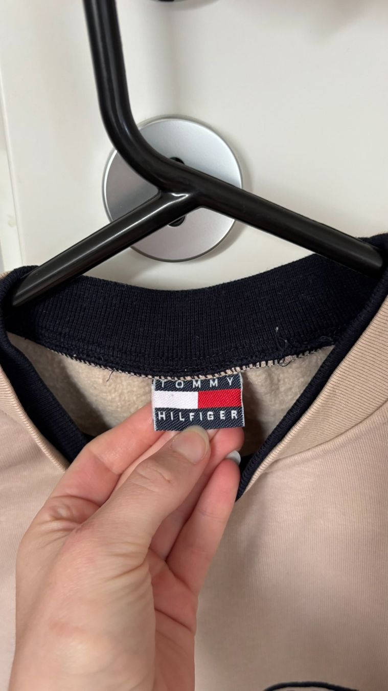 Tommy Hilfiger Maglioni & Felpe: Tommy Hilfiger Sweatshirt – Nuovo (secondo la descrizione) da Biel/Bienne venduto da jac_pw5y 2
