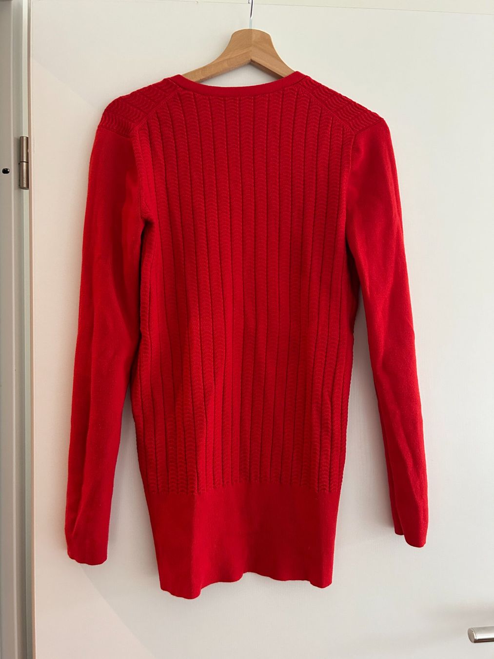 Maglioni & Felpe: Roter Pullover, Marke Strenesse, 87% Schurwolle – Usato da Binningen venduto da Rose_Basel 1
