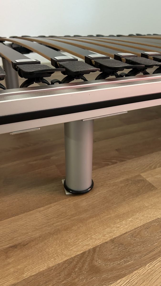 Pfister Lits: Bett inkl. Lattenrost – D'occasion à Fraubrunnen par cur_c2cc 2