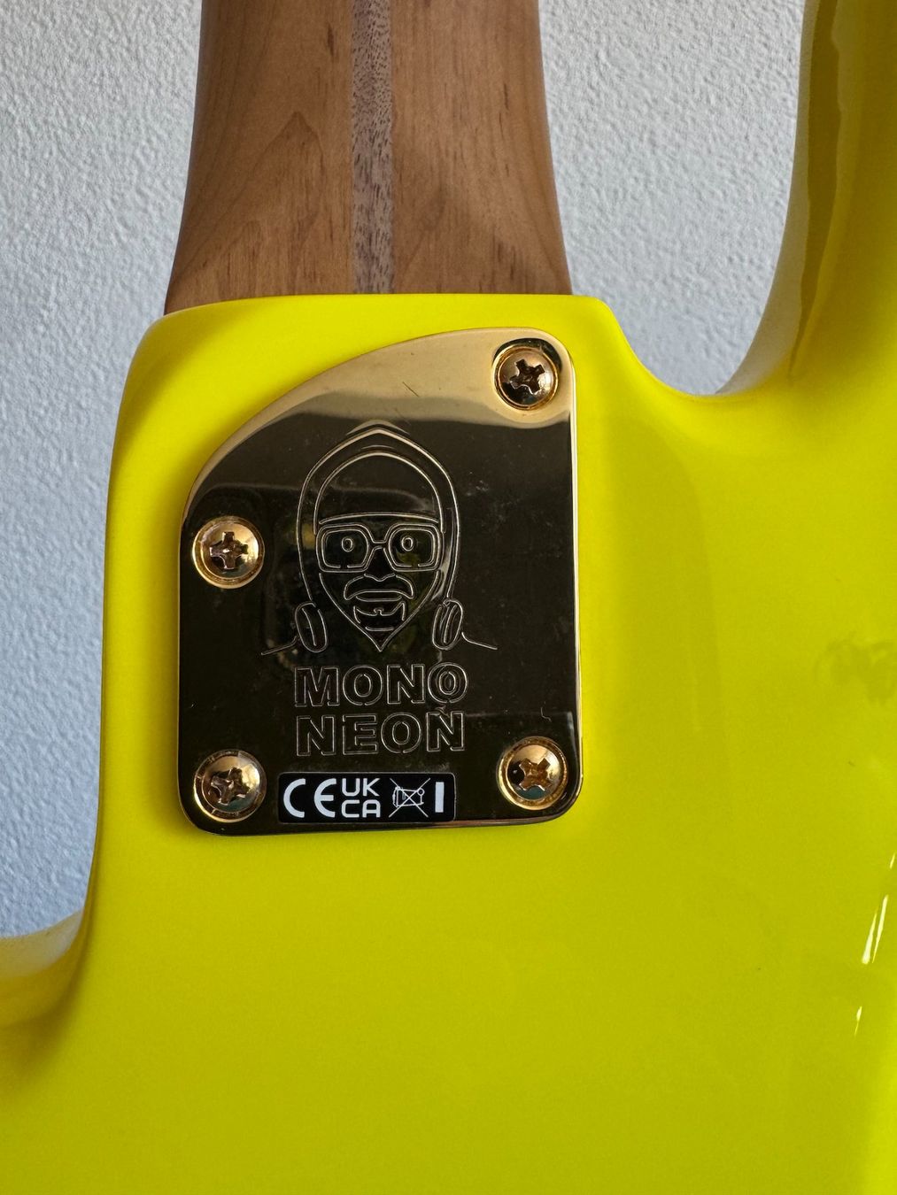 Fender Instruments de musique: Fender MonoNeon Jazz Bass V – Neuf (Voir description) à Binningen par Neptun2027 8