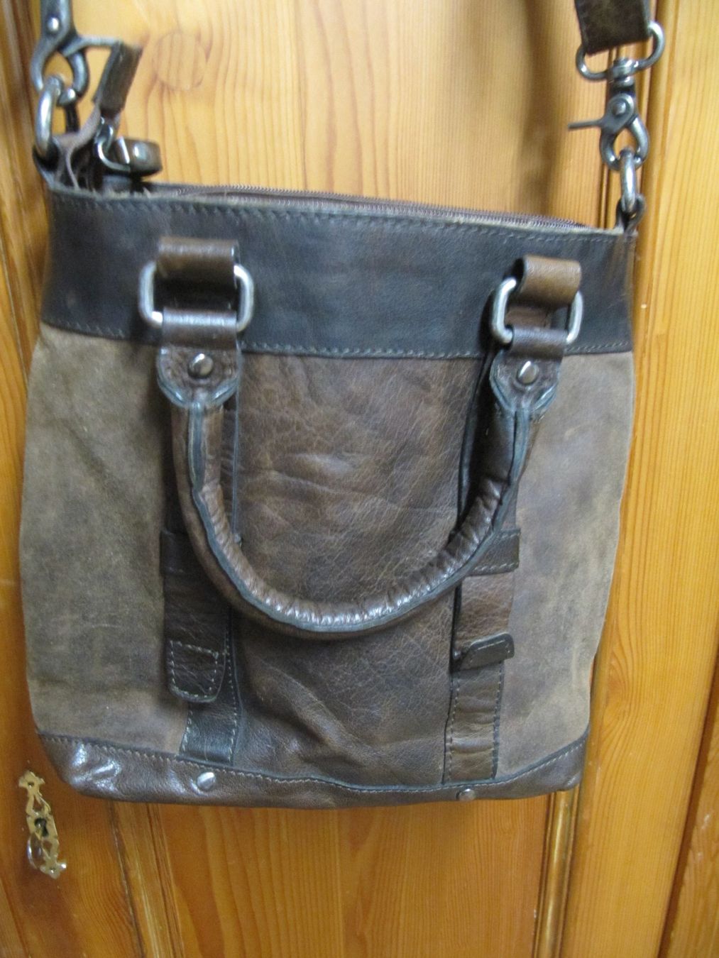 Borse da donna: Varese Handtasche/Umhängetasche Leder – Usato da Selzach venduto da Sennemeitschi11 2