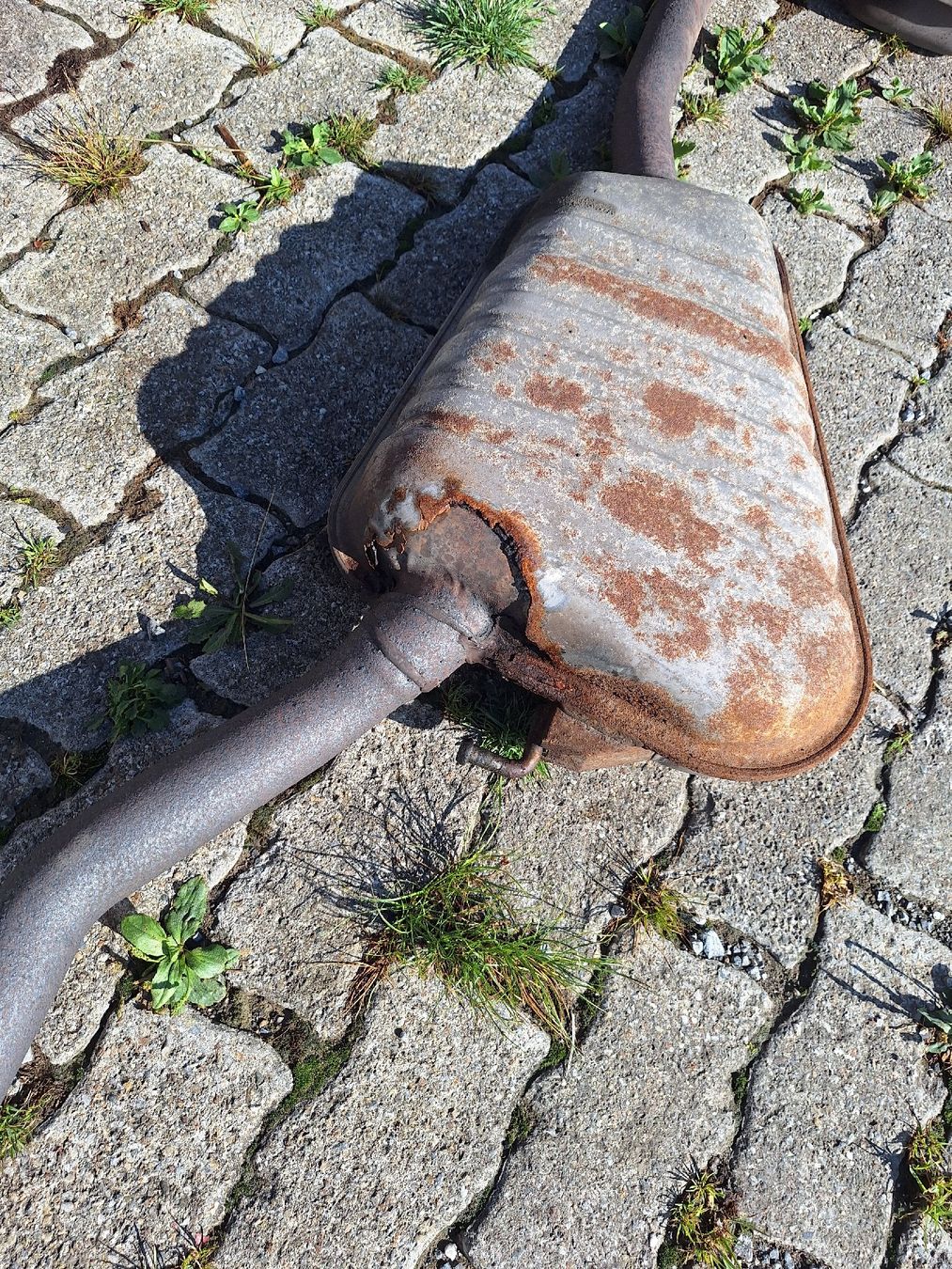 Audi Sistemi di scarico: Auspuff Audi A4 b5 1.8t Ab Kat – Usato da Herisau venduto da joe_g2br 1