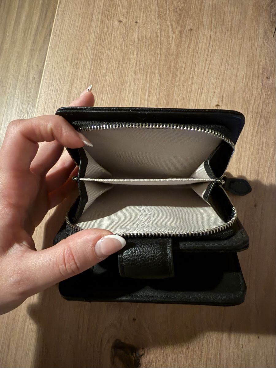Portafogli: Portefeuille Twinset – Usato da Hauterive NE venduto da ann_v7d6 2