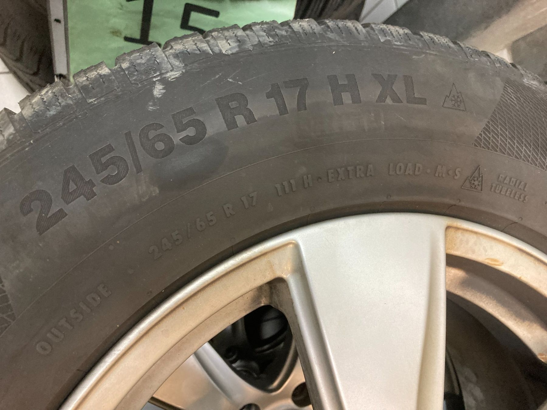 Pneumatici & Ruote complete: VW Amarok Winterräder 245/65R17 – Usato da Cham venduto da WB2223 5