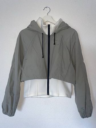 Zara Jacke