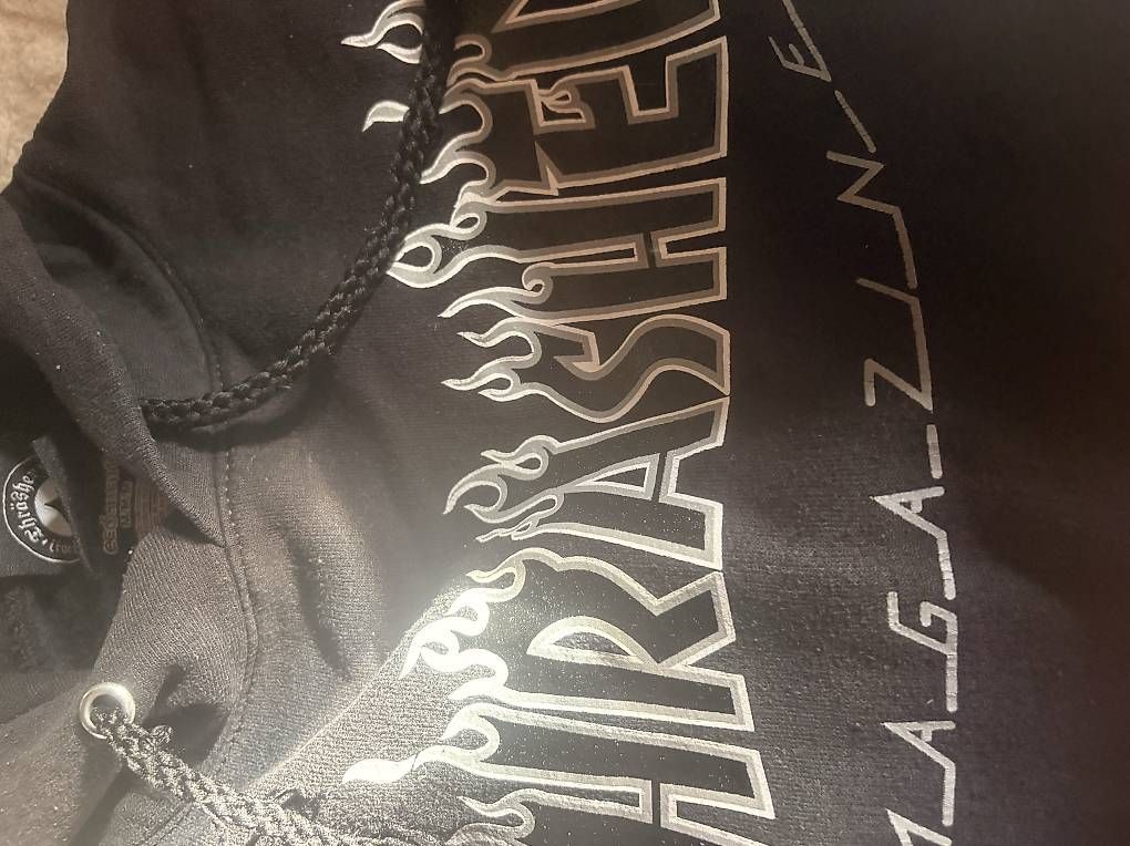 Pullover & Sweatshirts: Trasher felpa black – Gebraucht aus Bidogno von sch_bby9 2