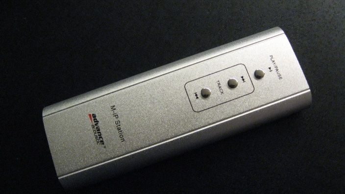 Docking station: iPod-Docking-Station Silber von Advance Acoustic – Nuovo e nell'imballaggio originale da Obergösgen venduto da cairn 5