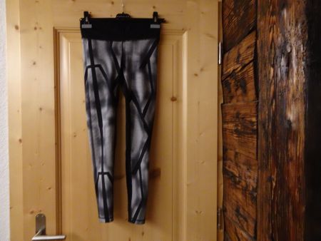 Sport Leggings weiss-schwarz von Casall Gr. XS - 2603104
