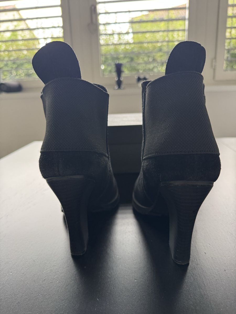 Scarpe da donna: Stiefeletten schwarz Gr. 39 – Usato da Zürich venduto da Jen10 9