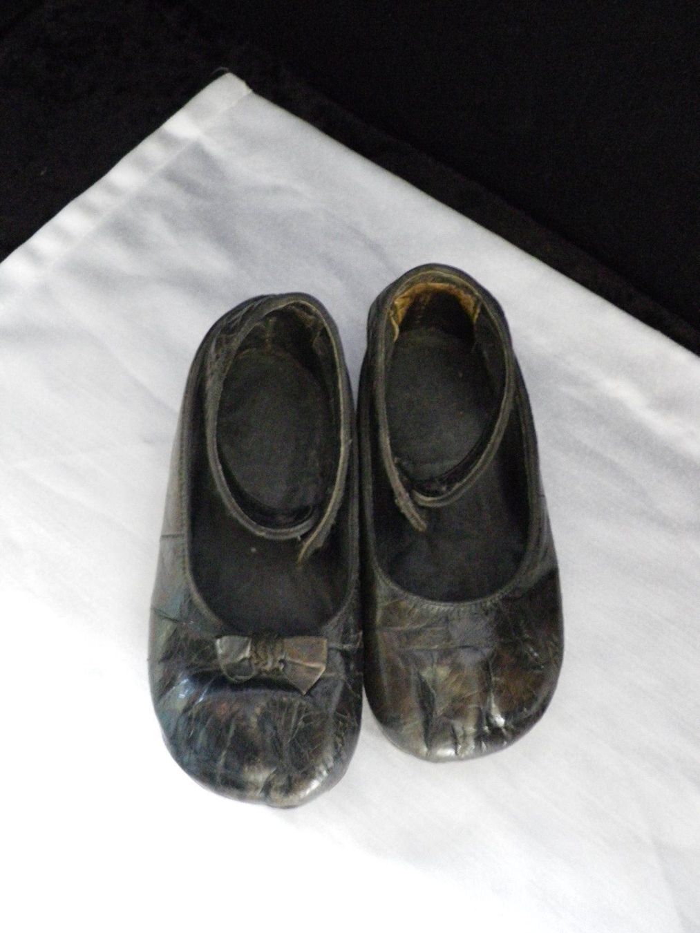 Schuhe für Mädchen: Antiker Kinderschuhe aus Leder – Gebraucht aus Reinach BL von Annodomini 4