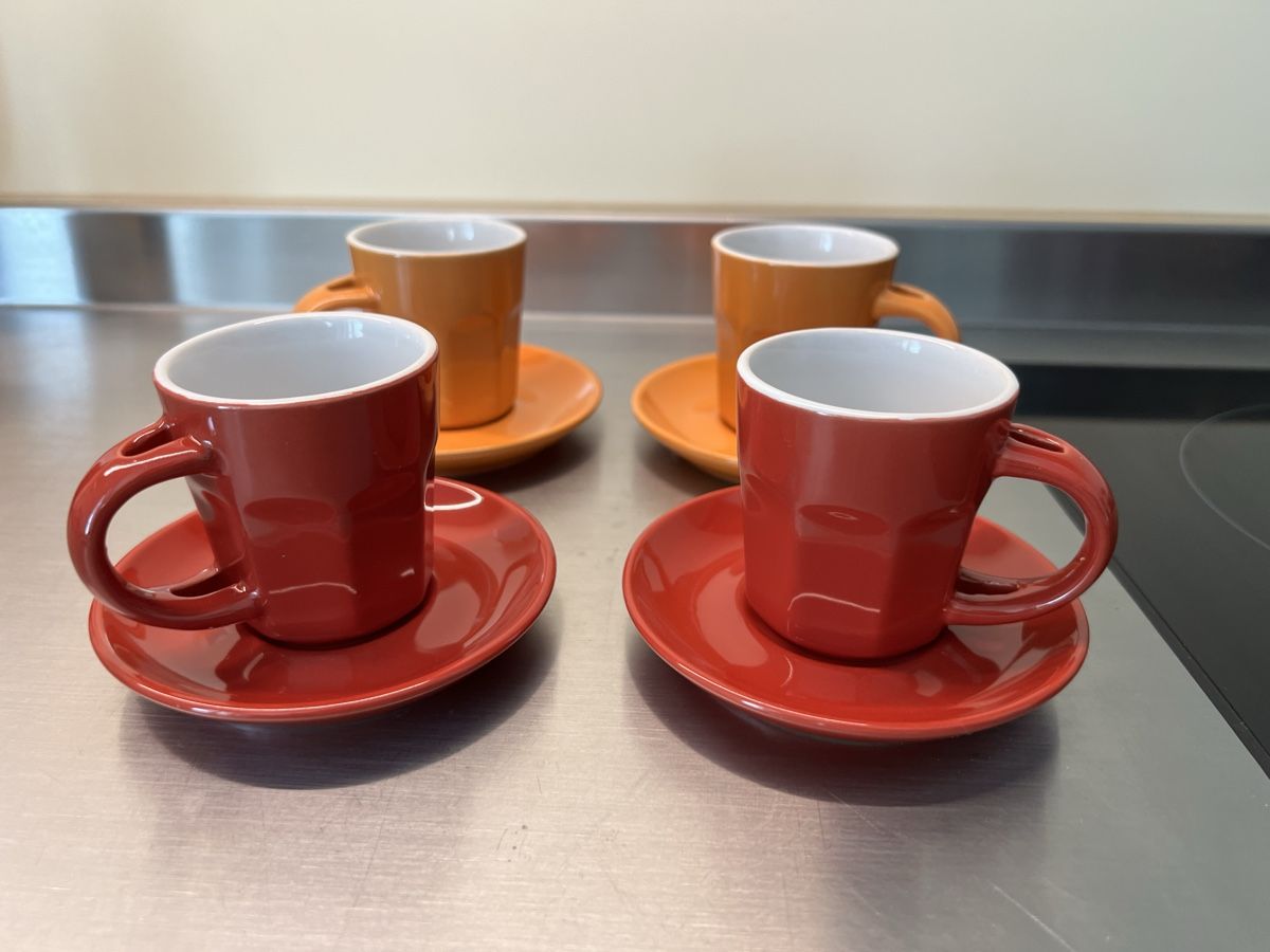Tazze: Espresso Tassen Kaffee contento intermezzo – Nuovo (secondo la descrizione) da Bern venduto da fer_9lxq