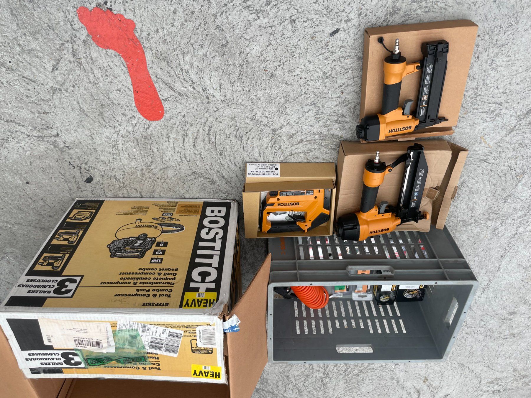 Compresseurs: Bostitch Kompressor und Druckluftpistole Set – D'occasion à Bäch SZ par inf_jgc8 3