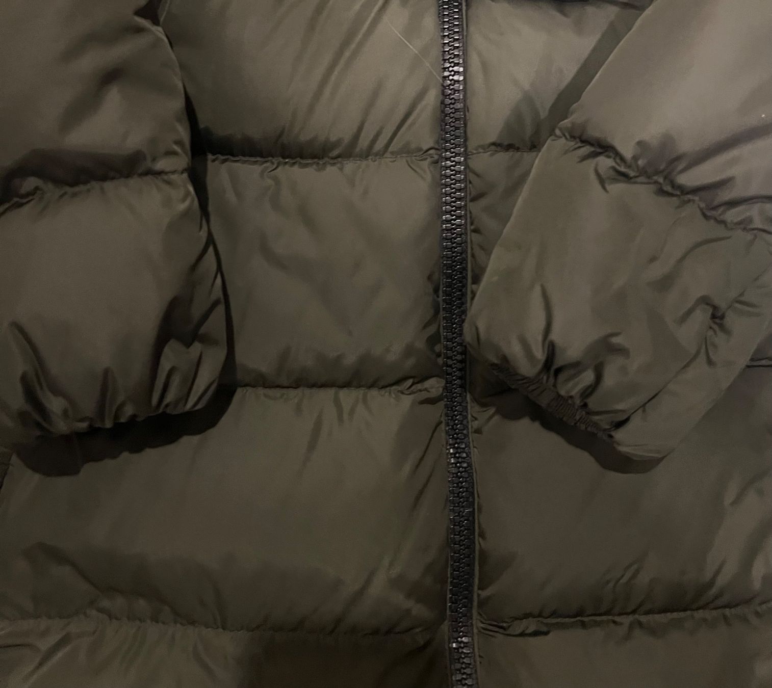 Moncler Mäntel: MONCLER Boucage down coat – Gebraucht aus Steinhausen von Stylelene14 6
