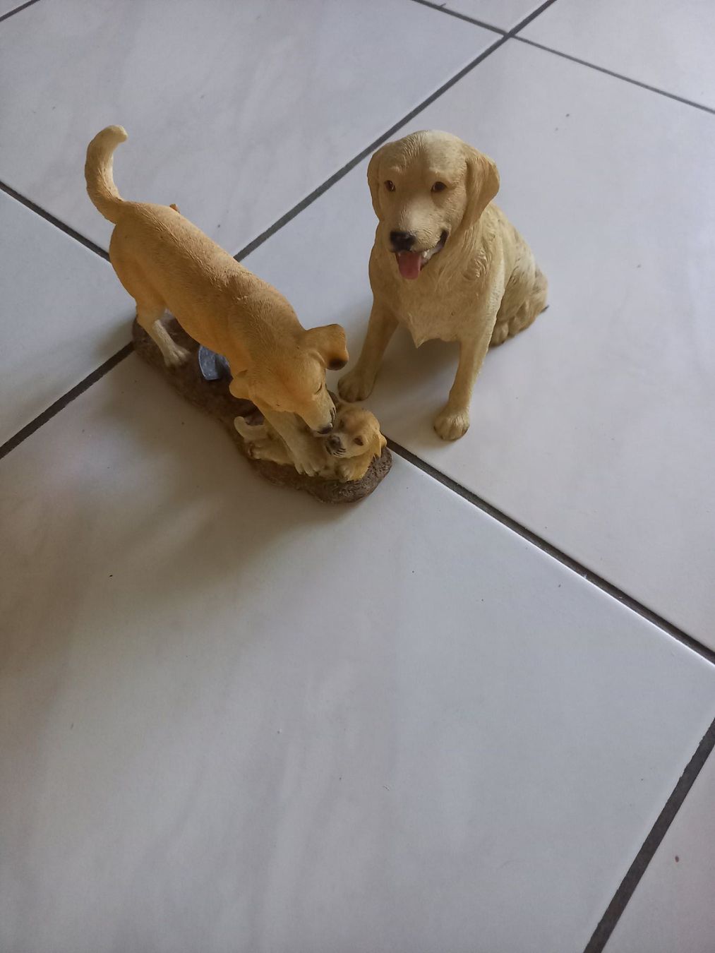 Statuette: statuette di cani – Usato da Wohlen AG venduto da poliziotto008