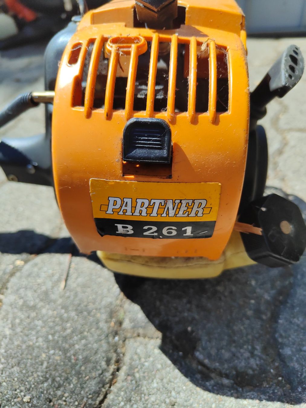 Toutes les machines: 2 débrousailleuse à vendre. fonctionnel – D'occasion à Grandval par crigou93 2