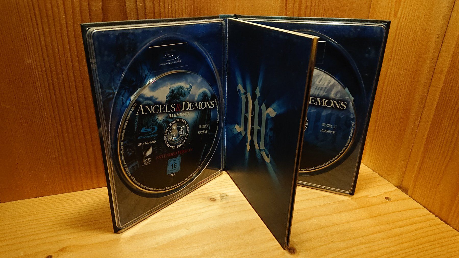 Tutti i DVDs: ILLUMINATI Blu-Ray Mediabook mit Tom Hanks – Usato da Wilderswil venduto da Exebub 4