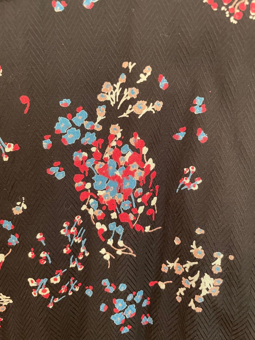 Vestiti: Kleid von Yerse – Usato da Bern venduto da Triici 3