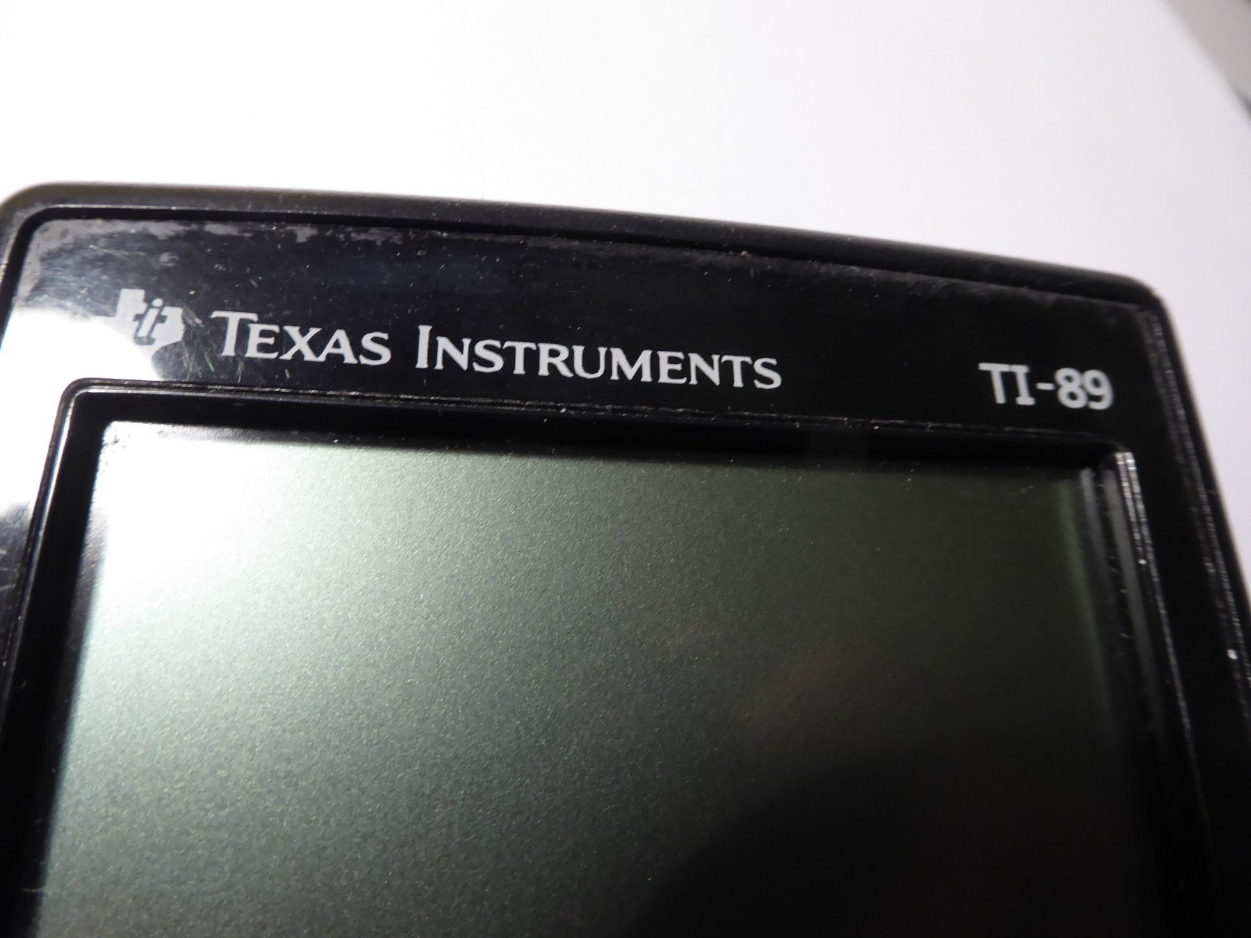 Texas Instruments Taschenrechner: Taschenrechner TI-89 / Texas Instruments / 1997 – Gebraucht aus Langenthal von Drathesel 1