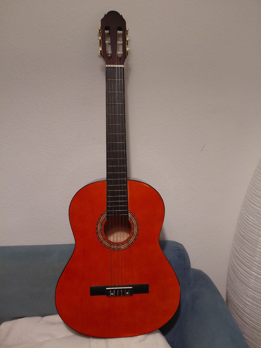 Strumenti musicali: Akustische Gitarre  – Usato da Zürich venduto da NoahhaoN 2