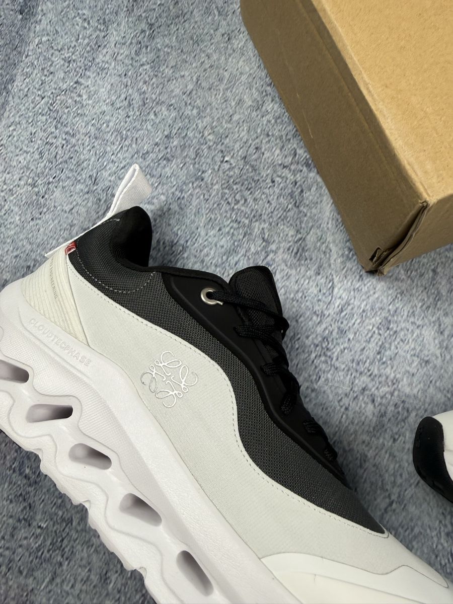 On Scarpe da uomo: LOEWE ON Cloud Sneaker Herren Weiss Schwarz Grösse 43  – Nuovo (secondo la descrizione) da Luzern venduto da kim221080 2