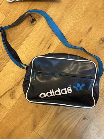 Adidas Tasche Schultertasche Sporttasche Schwarz Blau 55 Zei