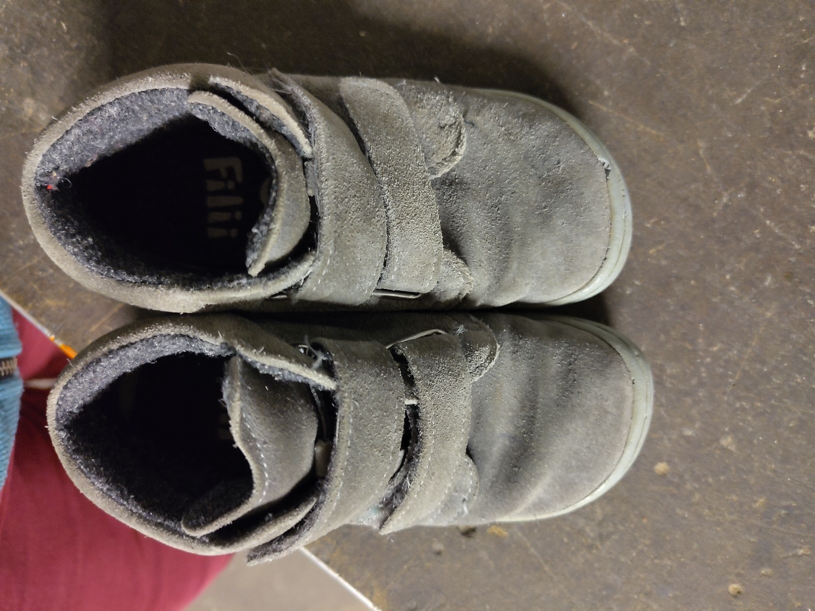Schuhe für Jungen: Filii Barfussschuhe, grau, Gr. 25 – Gebraucht aus Däniken SO von Lu-Tze 1