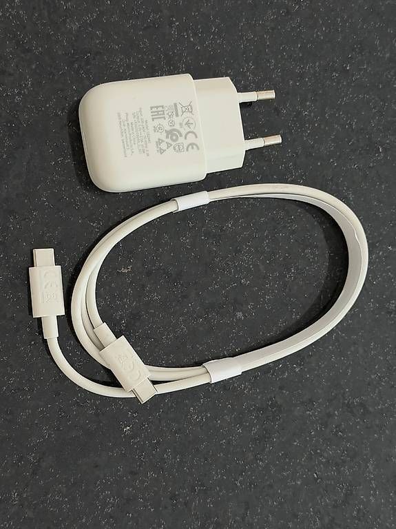 Altri Prodotti per fumatori: IQOS ILUMA USB-Netzteil inkl. Kabel NEU – Usato da Schöftland venduto da Golf_R20 1