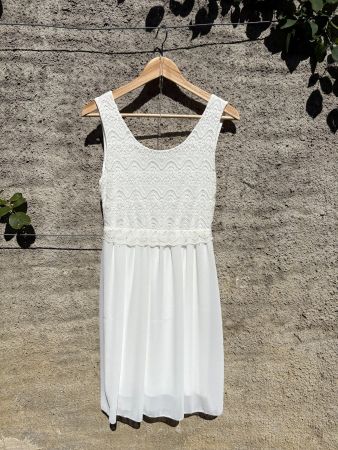 Spitzen Trägerkleid mit Bordüre // Ausgestelltes Kleid Lace