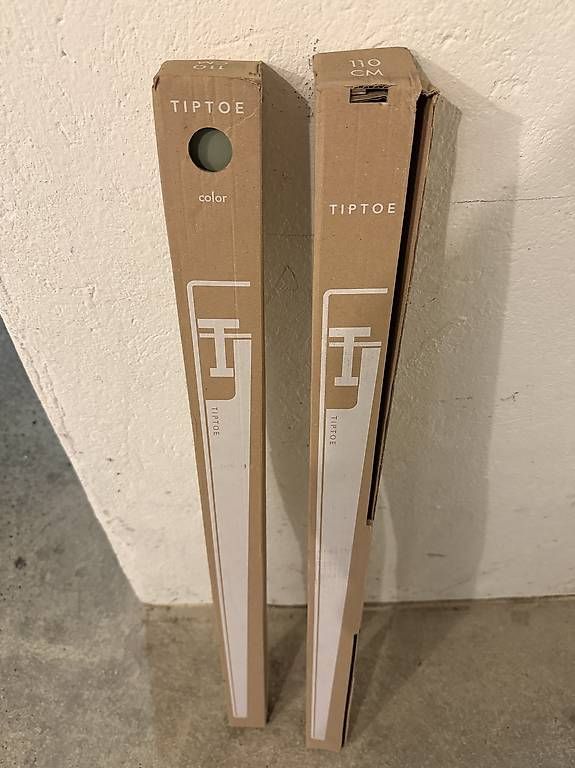 Sonstiges Mobiliar: 2 Tischbeine TIPTOE, Eukalyptus-green – Gebraucht aus Zürich von ana_vl9s 1