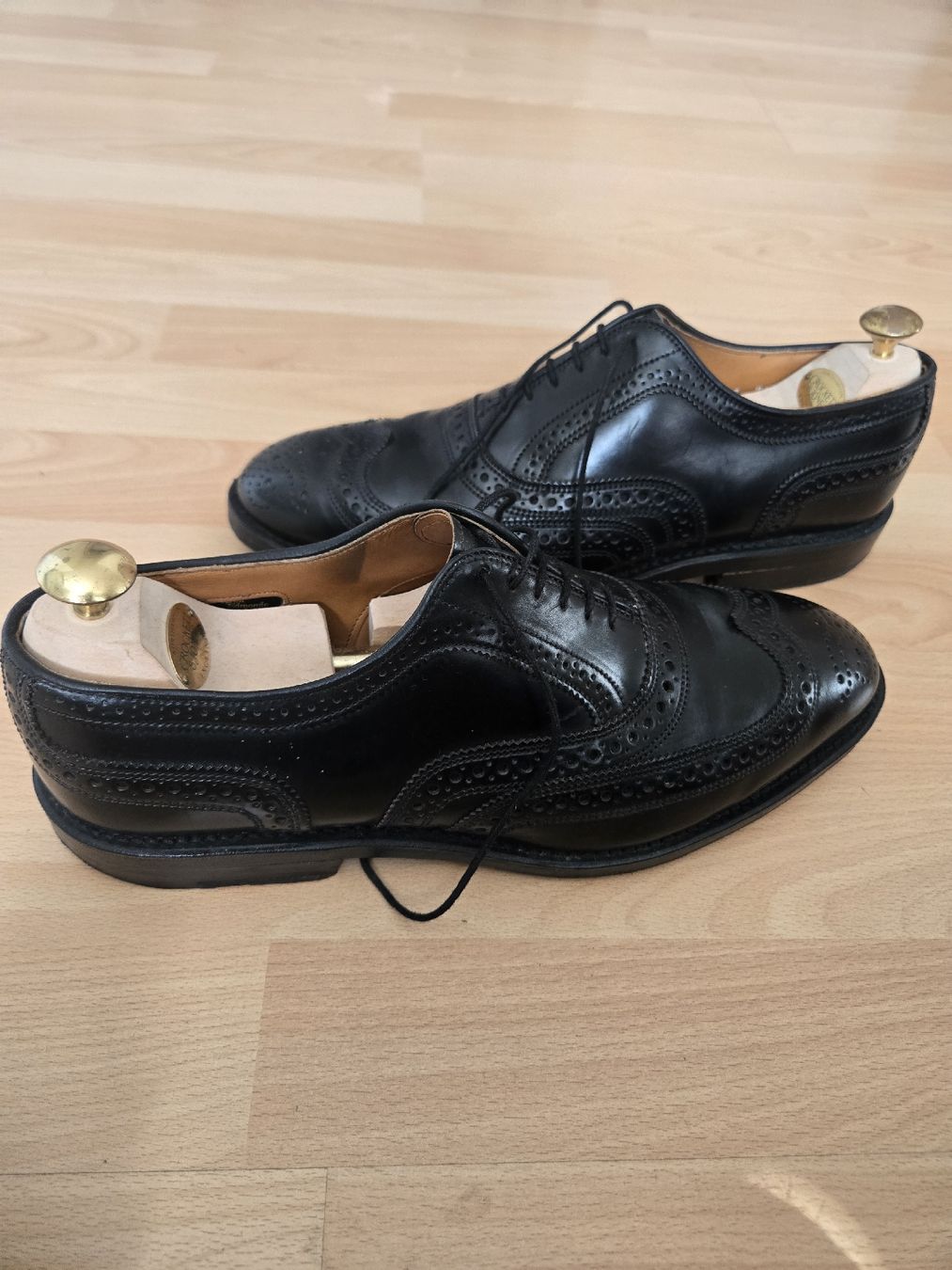 Scarpe da uomo: Allen Edmonds CORDOVAN CAMBRIDGE – Usato da Zug venduto da f_t_827r 3