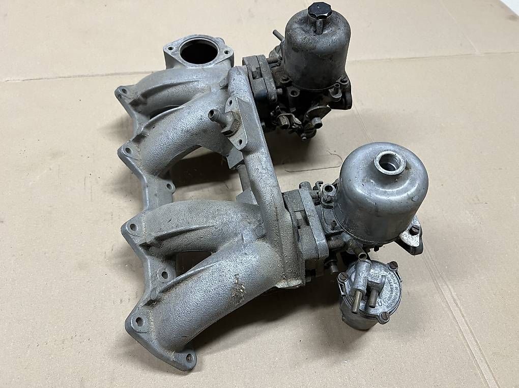 Triumph Tutti pezzi di ricambio auto: Triumpf Dolomite Sprint Einlasskrümmer – Usato da Gontenschwil venduto da lot_qxr9 2